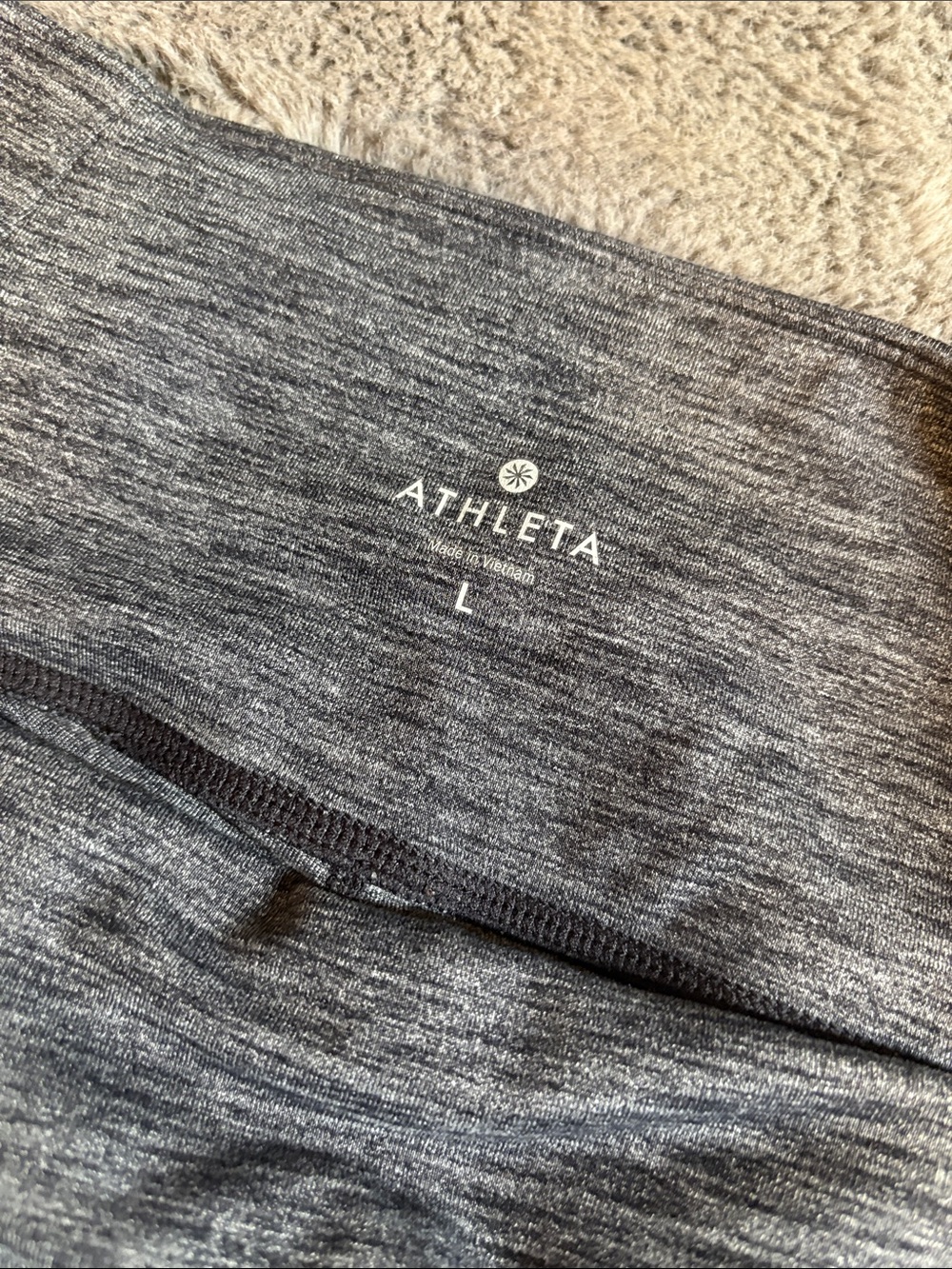 Athleta Heathered Gray Leggings with Black Mesh Panels Size Large - Picture 4 of 6